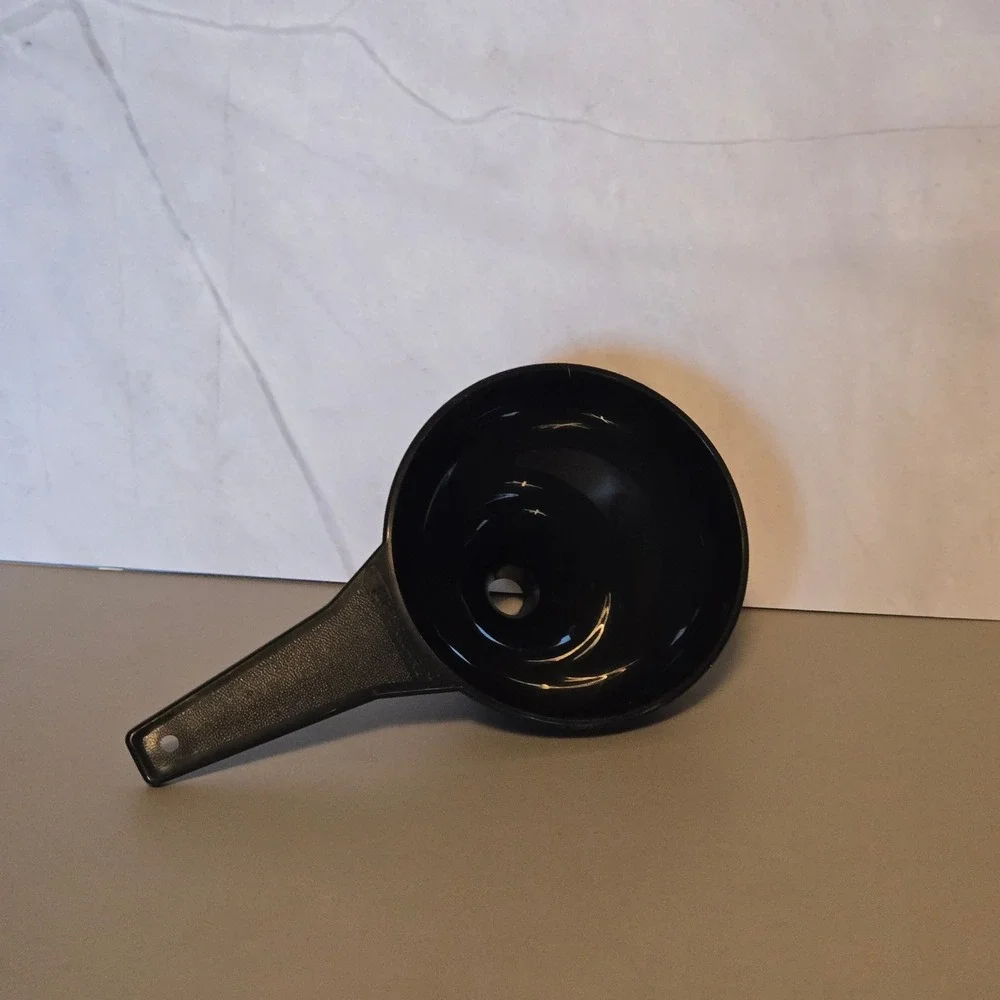 Tupperware Black Plastic Kitchen Funnel with Handle 717-10 Vintage Style